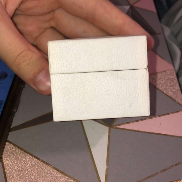 Earrings - Picture 6 of 6